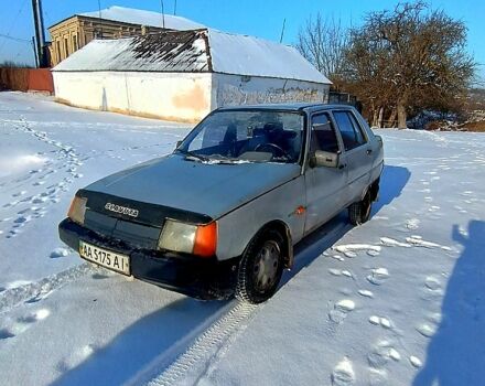Серый ЗАЗ Славута, объемом двигателя 1.2 л и пробегом 145 тыс. км за 400 $, фото 1 на Automoto.ua