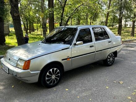 Серый ЗАЗ Славута, объемом двигателя 1.2 л и пробегом 136 тыс. км за 1299 $, фото 1 на Automoto.ua