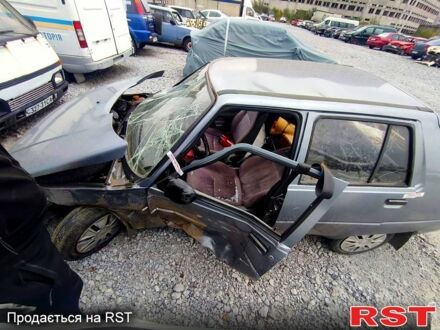 Серый ЗАЗ Славута, объемом двигателя 1.2 л и пробегом 200 тыс. км за 300 $, фото 1 на Automoto.ua