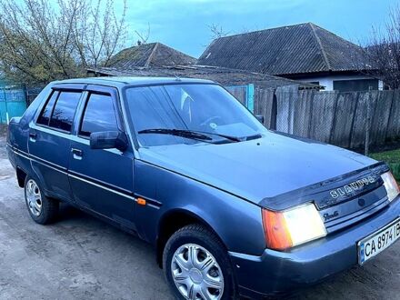 ЗАЗ Славута 2009 в Балте на Automoto.ua Серый ЗАЗ Славута, объемом двигателя 1.3 л и пробегом 155 тыс. км за 850 $, фото 1 на Automoto.ua