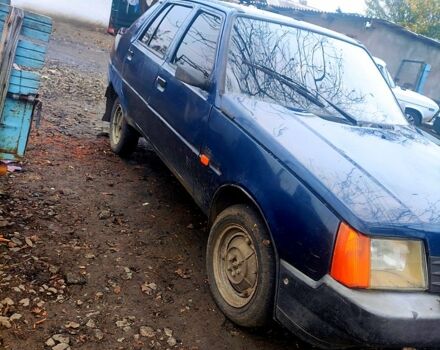 Синий ЗАЗ Славута, объемом двигателя 1.2 л и пробегом 180 тыс. км за 750 $, фото 3 на Automoto.ua