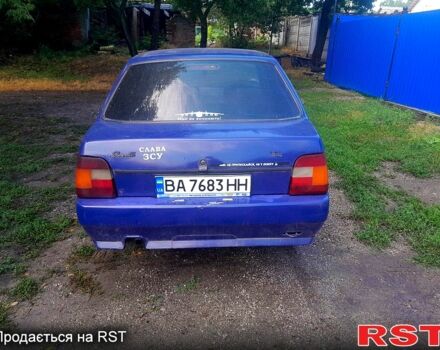 Синий ЗАЗ Славута, объемом двигателя 1.2 л и пробегом 296 тыс. км за 800 $, фото 4 на Automoto.ua