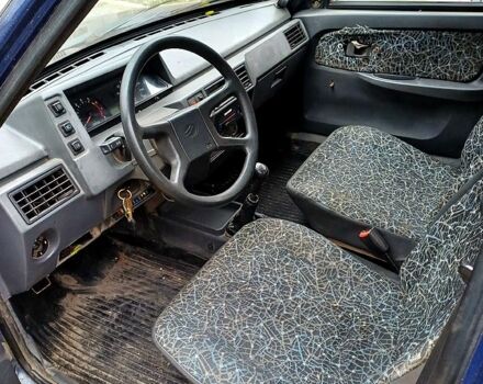 Синий ЗАЗ Славута, объемом двигателя 1.2 л и пробегом 160 тыс. км за 800 $, фото 4 на Automoto.ua