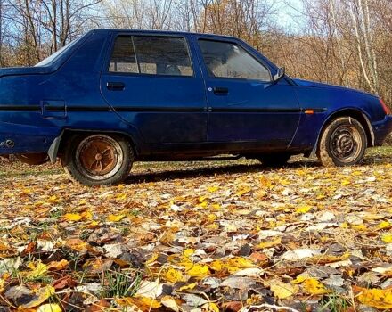 Синий ЗАЗ Славута, объемом двигателя 1.2 л и пробегом 187 тыс. км за 750 $, фото 5 на Automoto.ua