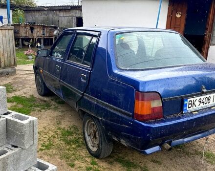 Синий ЗАЗ Славута, объемом двигателя 1.2 л и пробегом 180 тыс. км за 650 $, фото 3 на Automoto.ua
