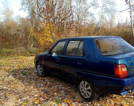 Синий ЗАЗ Славута, объемом двигателя 1.2 л и пробегом 187 тыс. км за 750 $, фото 2 на Automoto.ua