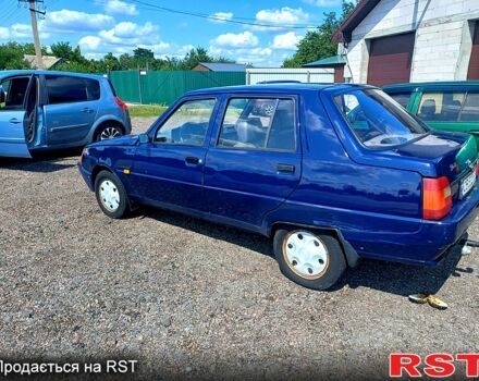 Синий ЗАЗ Славута, объемом двигателя 1.2 л и пробегом 210 тыс. км за 1000 $, фото 4 на Automoto.ua