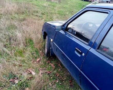 Синий ЗАЗ Славута, объемом двигателя 1.3 л и пробегом 70 тыс. км за 800 $, фото 6 на Automoto.ua