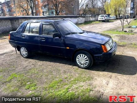 Синій ЗАЗ Славута, об'ємом двигуна 1.2 л та пробігом 90 тис. км за 800 $, фото 1 на Automoto.ua