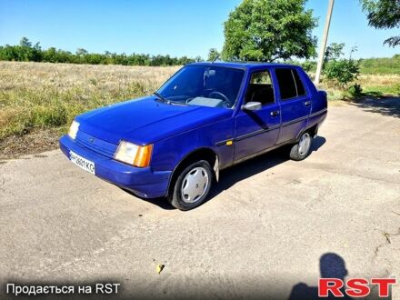ЗАЗ Славута 2004 в Верхнеднепровске на Automoto.ua Синий ЗАЗ Славута, объемом двигателя 1.2 л и пробегом 100 тыс. км за 600 $, фото 1 на Automoto.ua