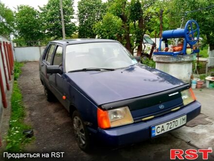ЗАЗ Славута 2004 у Корсунь-Шевченковском на Automoto.ua Синій ЗАЗ Славута, об'ємом двигуна 1.2 л та пробігом 0 тис. км за 850 $, фото 1 на Automoto.ua