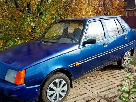 Синий ЗАЗ Славута, объемом двигателя 1.2 л и пробегом 187 тыс. км за 750 $, фото 1 на Automoto.ua