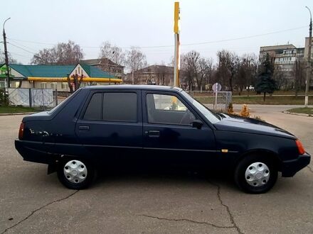 ЗАЗ Славута 2007 в Каменке на Automoto.ua Синий ЗАЗ Славута, объемом двигателя 1.2 л и пробегом 122 тыс. км за 1550 $, фото 1 на Automoto.ua