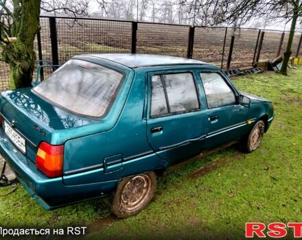 Зеленый ЗАЗ Славута, объемом двигателя 1.2 л и пробегом 85 тыс. км за 400 $, фото 1 на Automoto.ua