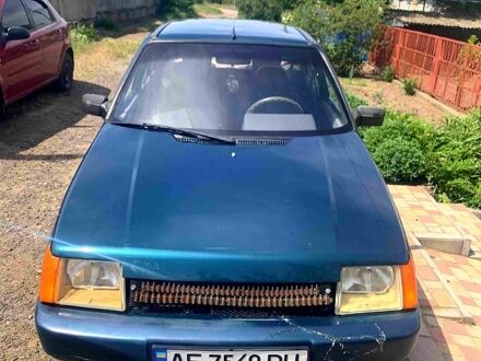 ЗАЗ Славута 1999 в Никополе на Automoto.ua Зеленый ЗАЗ Славута, объемом двигателя 1.1 л и пробегом 170 тыс. км за 900 $, фото 1 на Automoto.ua