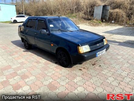 ЗАЗ Славута 2001 в Запорожье на Automoto.ua Зеленый ЗАЗ Славута, объемом двигателя 1.2 л и пробегом 60 тыс. км за 1000 $, фото 1 на Automoto.ua