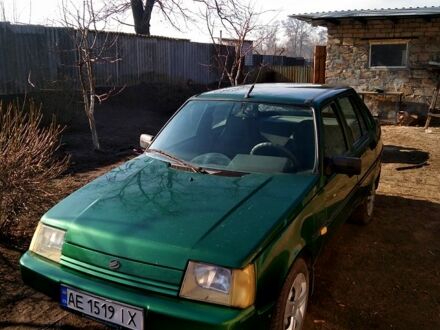 ЗАЗ Славута 2003 у Павлограде на Automoto.ua Зелений ЗАЗ Славута, об'ємом двигуна 1.1 л та пробігом 0 тис. км за 1000 $, фото 1 на Automoto.ua