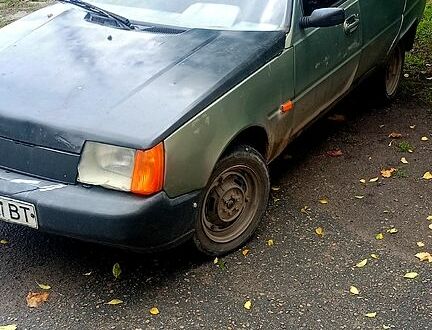 ЗАЗ Славута 2006 в Вознесенске на Automoto.ua Зеленый ЗАЗ Славута, объемом двигателя 1.2 л и пробегом 175 тыс. км за 700 $, фото 1 на Automoto.ua