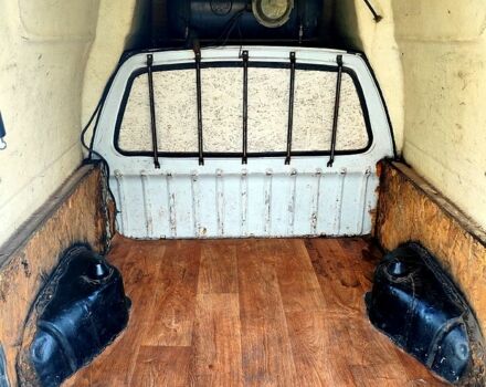 Белый ЗАЗ Таврия-Пикап, объемом двигателя 1.2 л и пробегом 260 тыс. км за 760 $, фото 4 на Automoto.ua