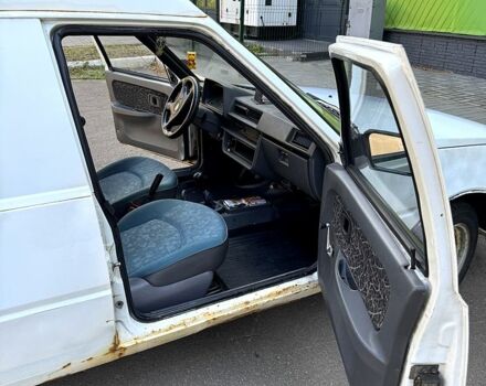 ЗАЗ Таврія-Пікап 2005 у Києві на Automoto.ua Білий ЗАЗ Таврія-Пікап, об'ємом двигуна 1.2 л та пробігом 150 тис. км за 800 $, фото 7 на Automoto.ua