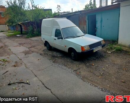 Білий ЗАЗ Таврія-Пікап, об'ємом двигуна 1.2 л та пробігом 200 тис. км за 800 $, фото 1 на Automoto.ua