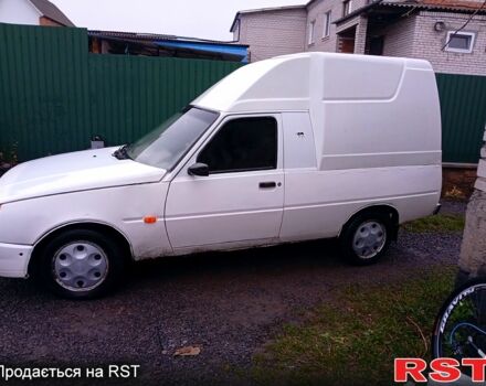 Белый ЗАЗ Таврия-Пикап, объемом двигателя 1.3 л и пробегом 22 тыс. км за 799 $, фото 4 на Automoto.ua