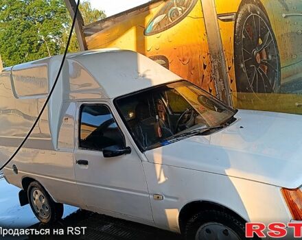 Белый ЗАЗ Таврия-Пикап, объемом двигателя 1.3 л и пробегом 250 тыс. км за 1200 $, фото 8 на Automoto.ua