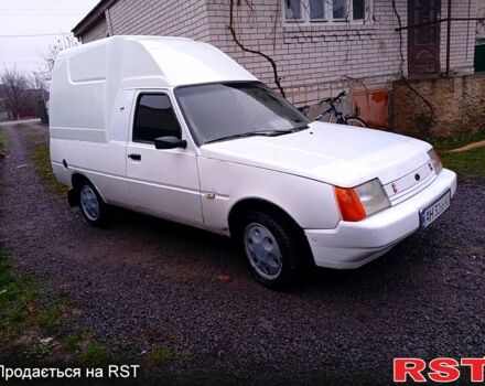 Белый ЗАЗ Таврия-Пикап, объемом двигателя 1.3 л и пробегом 22 тыс. км за 799 $, фото 1 на Automoto.ua