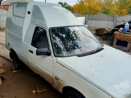 Белый ЗАЗ Таврия-Пикап, объемом двигателя 1.2 л и пробегом 300 тыс. км за 600 $, фото 1 на Automoto.ua