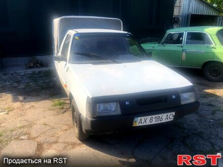 ЗАЗ Таврия-Пикап 2004 в Полтаве на Automoto.ua Белый ЗАЗ Таврия-Пикап, объемом двигателя 1.2 л и пробегом 30 тыс. км за 700 $, фото 1 на Automoto.ua