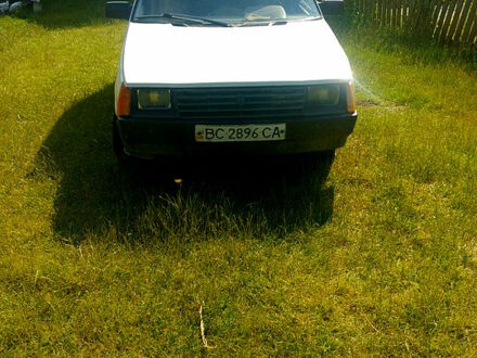 ЗАЗ Таврія-Пікап 2004 у Львові на Automoto.ua Білий ЗАЗ Таврія-Пікап, об'ємом двигуна 1.2 л та пробігом 0 тис. км за 640 $, фото 1 на Automoto.ua