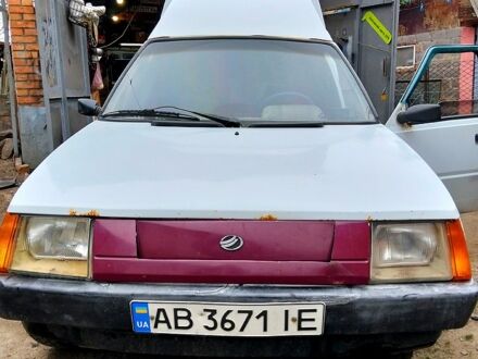ЗАЗ Таврія-Пікап 2004 у Вінниці на Automoto.ua Білий ЗАЗ Таврія-Пікап, об'ємом двигуна 1.2 л та пробігом 258 тис. км за 650 $, фото 1 на Automoto.ua