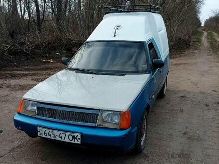 ЗАЗ Таврія-Пікап 2001 у Голованевске на Automoto.ua Синій ЗАЗ Таврія-Пікап, об'ємом двигуна 1.2 л та пробігом 0 тис. км за 900 $, фото 1 на Automoto.ua