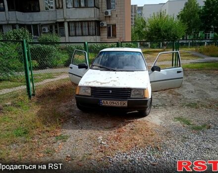 Белый ЗАЗ Таврия, объемом двигателя 1.1 л и пробегом 267 тыс. км за 550 $, фото 4 на Automoto.ua