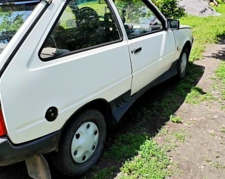 Белый ЗАЗ Таврия, объемом двигателя 1.1 л и пробегом 248 тыс. км за 750 $, фото 2 на Automoto.ua