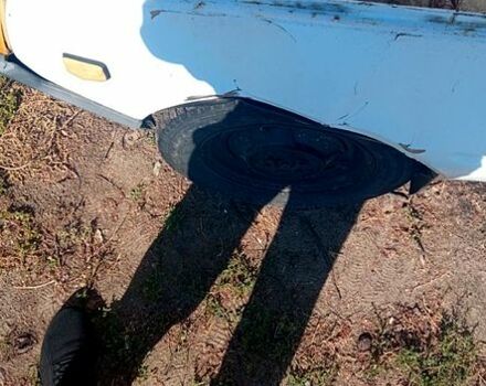 Белый ЗАЗ Таврия, объемом двигателя 1.1 л и пробегом 130 тыс. км за 350 $, фото 3 на Automoto.ua