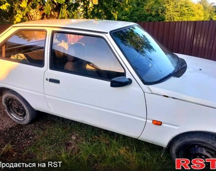Белый ЗАЗ Таврия, объемом двигателя 1.3 л и пробегом 100 тыс. км за 500 $, фото 1 на Automoto.ua