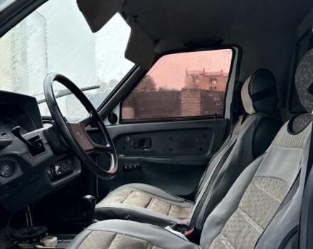 Белый ЗАЗ Таврия, объемом двигателя 1.3 л и пробегом 240 тыс. км за 700 $, фото 5 на Automoto.ua