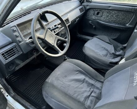 Белый ЗАЗ Таврия, объемом двигателя 1.1 л и пробегом 200 тыс. км за 409 $, фото 7 на Automoto.ua