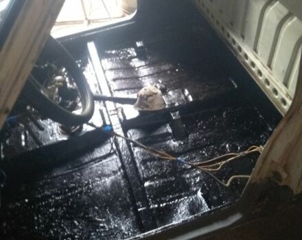 Белый ЗАЗ Таврия, объемом двигателя 1.2 л и пробегом 1000 тыс. км за 1100 $, фото 5 на Automoto.ua