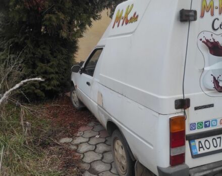 Белый ЗАЗ Таврия, объемом двигателя 1.2 л и пробегом 200 тыс. км за 1280 $, фото 3 на Automoto.ua