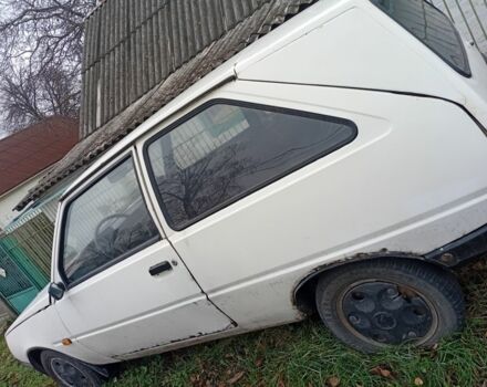 Белый ЗАЗ Таврия, объемом двигателя 1 л и пробегом 200 тыс. км за 476 $, фото 6 на Automoto.ua