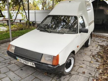 ЗАЗ Таврия 2003 в Радомышле на Automoto.ua Белый ЗАЗ Таврия, объемом двигателя 1.2 л и пробегом 100 тыс. км за 599 $, фото 1 на Automoto.ua