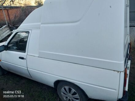 ЗАЗ Таврія 2006 у Люботине на Automoto.ua Білий ЗАЗ Таврія, об'ємом двигуна 1.2 л та пробігом 200 тис. км за 1090 $, фото 1 на Automoto.ua