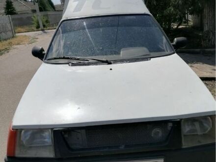 Белый ЗАЗ Таврия, объемом двигателя 1.2 л и пробегом 150 тыс. км за 1400 $, фото 1 на Automoto.ua