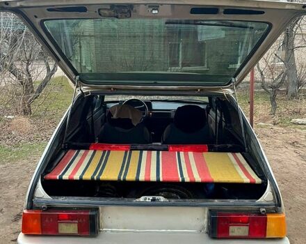 Бежевый ЗАЗ Таврия, объемом двигателя 1.1 л и пробегом 300 тыс. км за 750 $, фото 5 на Automoto.ua