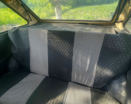 Бежевий ЗАЗ Таврія, об'ємом двигуна 1.1 л та пробігом 35 тис. км за 540 $, фото 10 на Automoto.ua