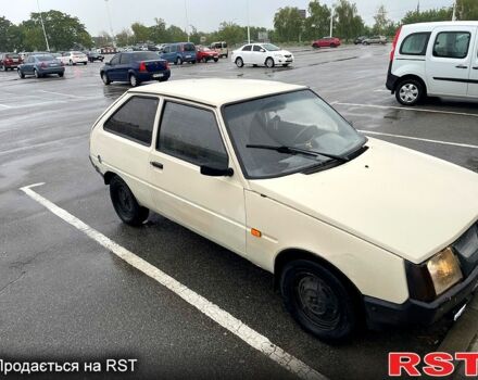 Бежевый ЗАЗ Таврия, объемом двигателя 1.1 л и пробегом 220 тыс. км за 700 $, фото 1 на Automoto.ua