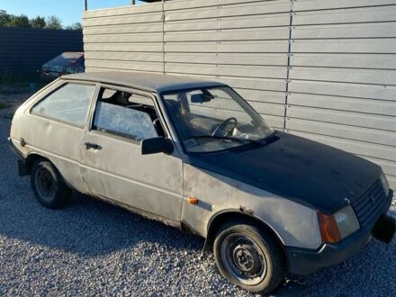 Бежевый ЗАЗ Таврия, объемом двигателя 1.1 л и пробегом 333 тыс. км за 400 $, фото 1 на Automoto.ua