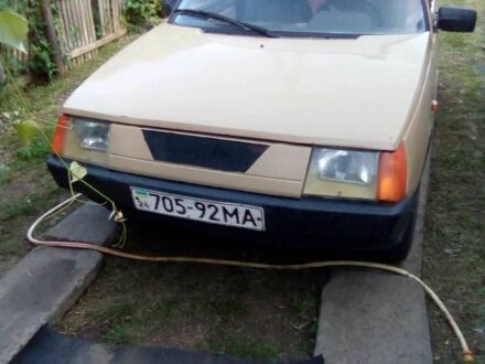 ЗАЗ Таврія 1993 у Черкасах на Automoto.ua Бежевий ЗАЗ Таврія, об'ємом двигуна 0 л та пробігом 46 тис. км за 38000 $, фото 1 на Automoto.ua